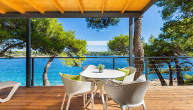 Camping villa first row to the sea